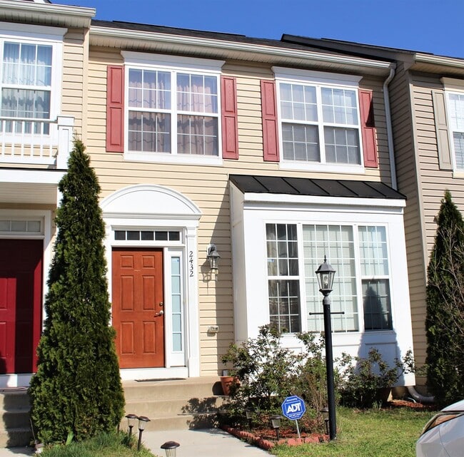 property at 2432 Battery Hill Cir