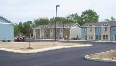 Saxony Town Homes in Hammond, IN - Building Photo - Building Photo