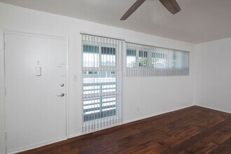 Aztec Lofts Apartments in San Diego, CA - Building Photo - Interior Photo