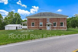 2445 Infirmary Rd in Dayton, OH - Building Photo - Building Photo