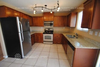 535 E Quail Ave in Apache Junction, AZ - Building Photo - Building Photo