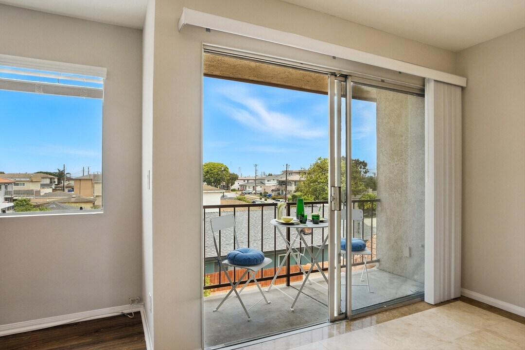 1152 W 24th St, Unit #4 in San Pedro, CA - Building Photo