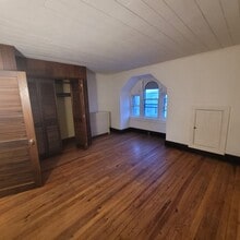 1436 Monroe St in West York, PA - Building Photo - Building Photo