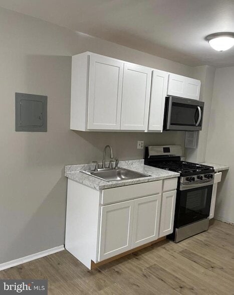 8601 Manchester Rd, Unit 217 in Silver Spring, MD - Building Photo - Building Photo