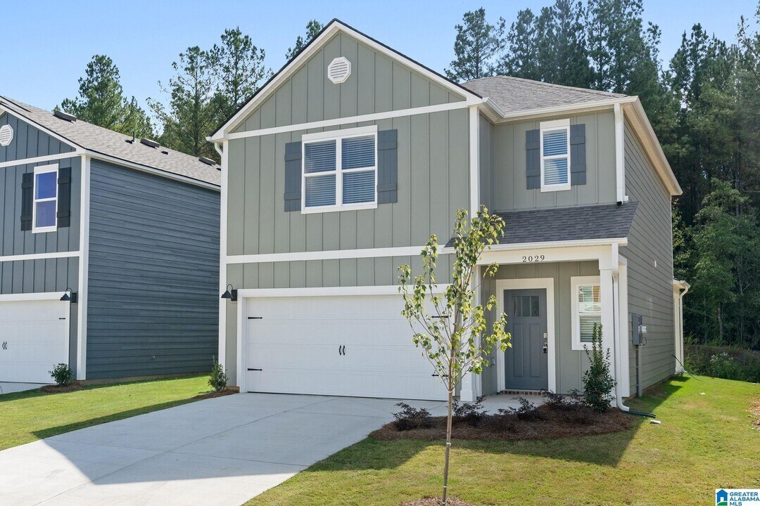 2029 Eaton Pl in Chelsea, AL - Building Photo