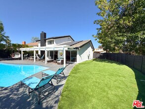 4327 Cezanne Ave in Los Angeles, CA - Building Photo - Building Photo