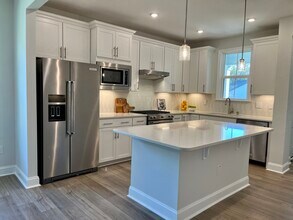 1609 American Beech St in Fuquay Varina, NC - Foto de edificio - Building Photo