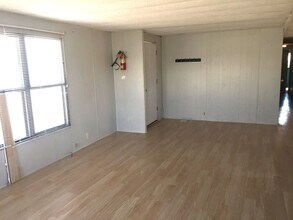 448 Westcliff Dr in Spring Creek, NV - Building Photo - Building Photo