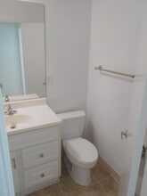 325 Bay St. in Santa Monica, CA - Building Photo - Building Photo