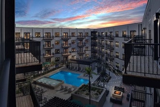 Hayden Reserve in Columbus, OH - Foto de edificio - Building Photo