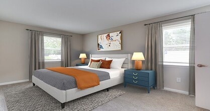 River Breeze Apartments in Newport News, VA - Foto de edificio - Building Photo