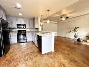 455 Valley Rd in Weatherford, TX - Building Photo - Building Photo