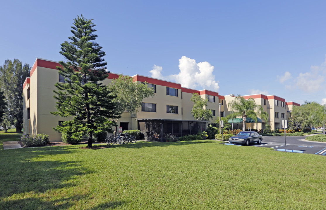 Villa San Carlos in Port Charlotte, FL - Building Photo