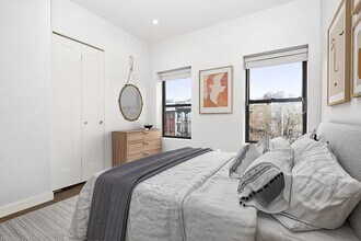 130 1st Ave., Unit 4R in New York, NY - Building Photo - Building Photo