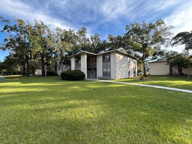 467 Lombard St in Orange Park, FL - Building Photo - Building Photo