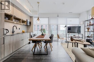 180 Mill St in Toronto, ON - Building Photo - Building Photo