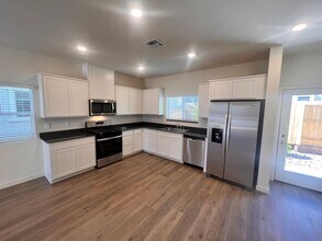 818 Orchard Rock Dr in Reno, NV - Building Photo - Building Photo
