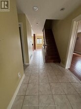 380 Stone Rd in Aurora, ON - Building Photo - Building Photo