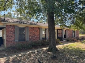 505 Pinto Dr in Dothan, AL - Building Photo