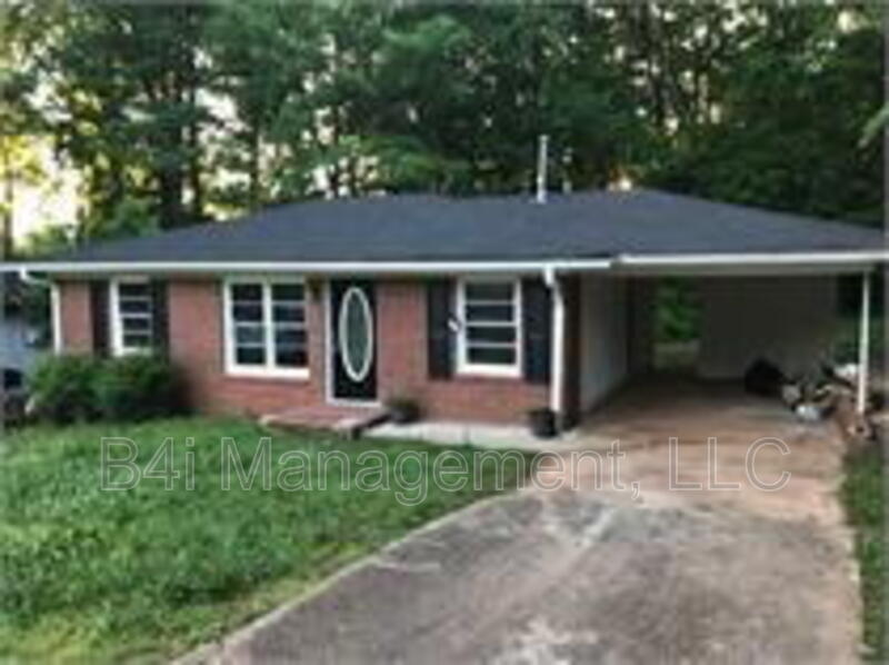 1422 Lincoln Rd in Griffin, GA - Building Photo