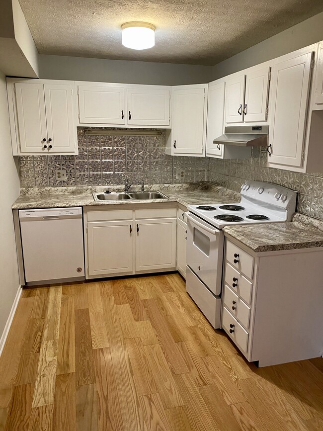 property at 326 Howell Ave