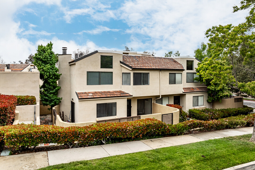 Le Parc Place in Chino Hills, CA - Building Photo