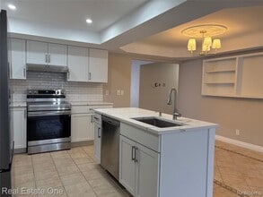 53314 Starlite Dr in Shelby Township, MI - Building Photo - Building Photo