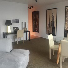 200 E 61st St in New York, NY - Building Photo - Building Photo