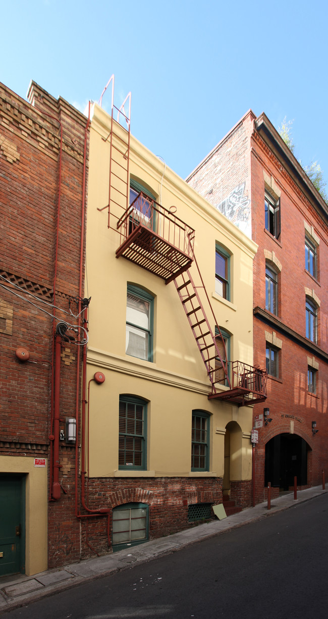 55 Osgood Pl in San Francisco, CA - Foto de edificio - Building Photo