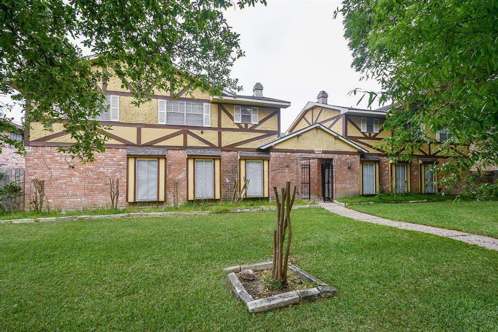 4708 Cashel Cir in Houston, TX - Building Photo