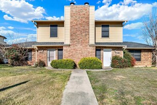 701 Wolftrap Dr in Denton, TX - Building Photo