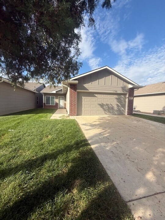2622 W 55th St N in Wichita, KS - Foto de edificio