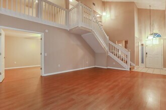 9323 Hidden Water Cir in Riverview, FL - Building Photo - Building Photo