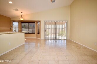 4643 E Goldfinch Gate Ln in Phoenix, AZ - Building Photo - Building Photo