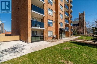 64 Benton St in Kitchener, ON - Building Photo - Building Photo