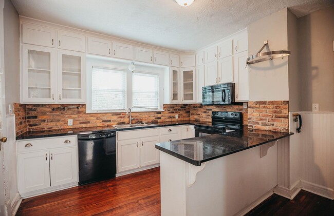 property at 1335 E Cherry St