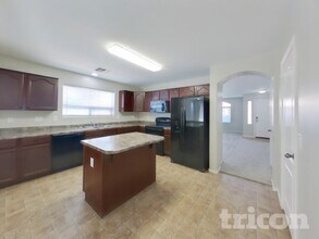 1275 E Shari St in San Tan Valley, AZ - Foto de edificio - Building Photo