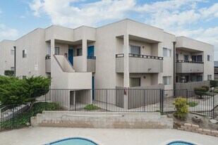 Briarcrest Apartments in Oceanside, CA - Building Photo