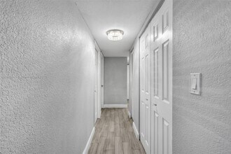 1885 W 56th St in Hialeah, FL - Building Photo - Building Photo