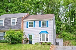 105 Quince Ln in Charlottesville, VA - Building Photo