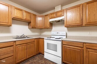 17161 Denver St in Detroit, MI - Building Photo - Interior Photo