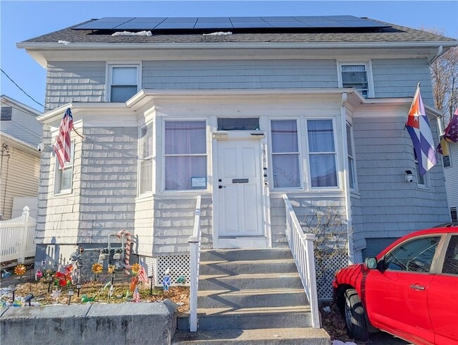 property at 136 Chatham St