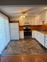 100 Grouse Ct in Venetia, PA - Building Photo - Building Photo
