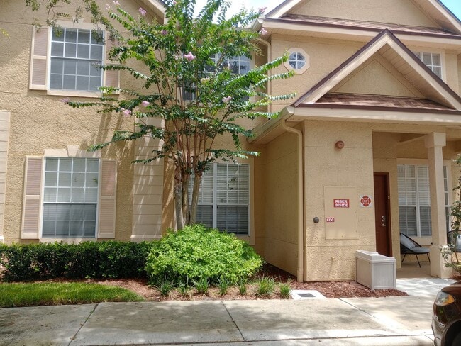 821 Grand Regency Pointe in Altamonte Springs, FL - Building Photo - Building Photo