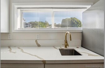 5274 Middleton Rd in San Diego, CA - Building Photo - Building Photo