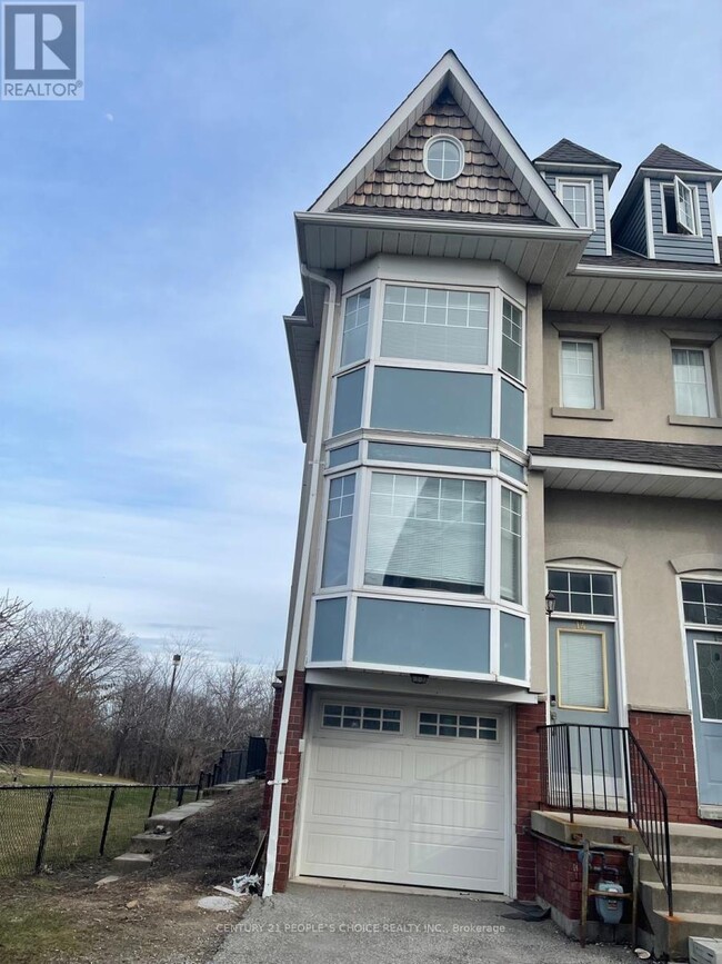 840-840 Dundas St W in Mississauga, ON - Building Photo - Building Photo