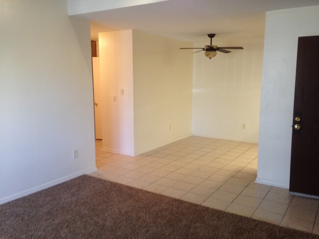 10272 Black Mountain Rd, Unit 160 in San Diego, CA - Building Photo - Building Photo