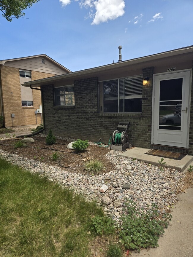 property at 1706 Larch St