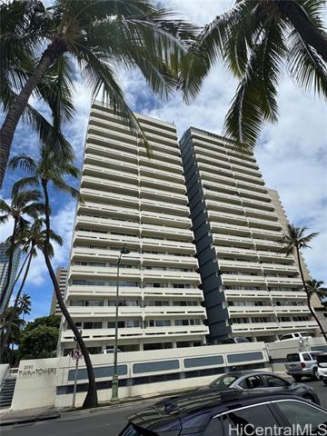 2085 Ala Wai Blvd in Honolulu, HI - Building Photo - Building Photo