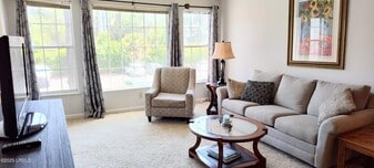 1231 Ladys Island Dr in Port Royal, SC - Building Photo